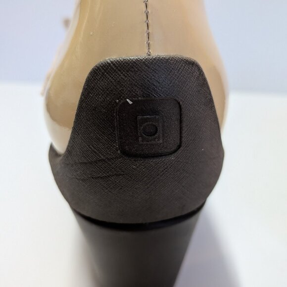 TSUBO Ladies Shoes-Wedge/Heels-Closed Toe-Tan Ultrasuede/Patent leather-Size 7.5 - Picture 4 of 6